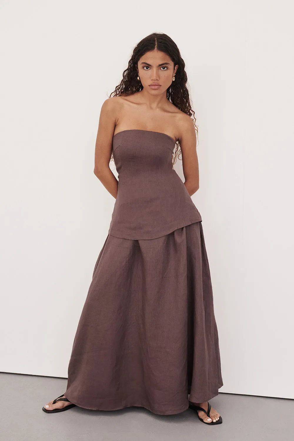 SASKIA CHOC LINEN STRAPLESS DRESS