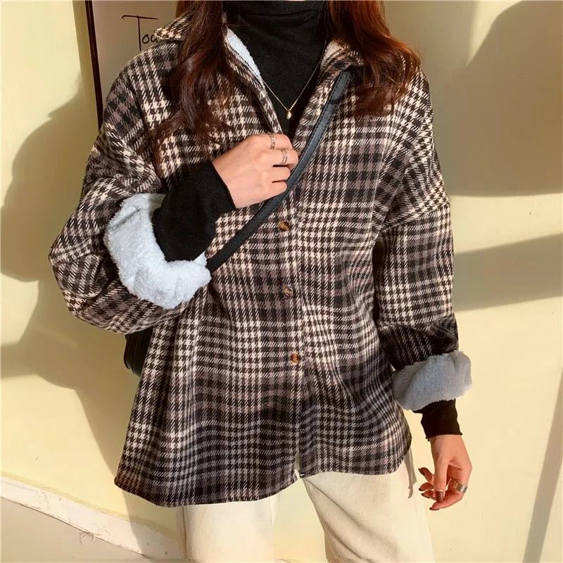 Warm Women Plaid Shirt Winter Thick Velvet Lining Loose Long Sleeve Ladies Blouse Turn Down Collar Vintage Blusas