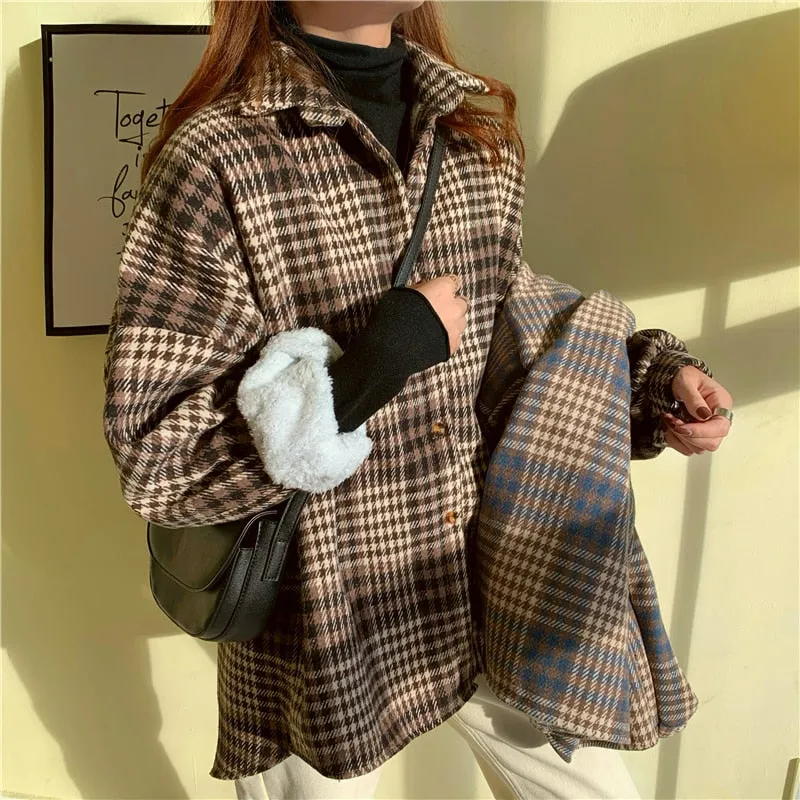 Warm Women Plaid Shirt Winter Thick Velvet Lining Loose Long Sleeve Ladies Blouse Turn Down Collar Vintage Blusas